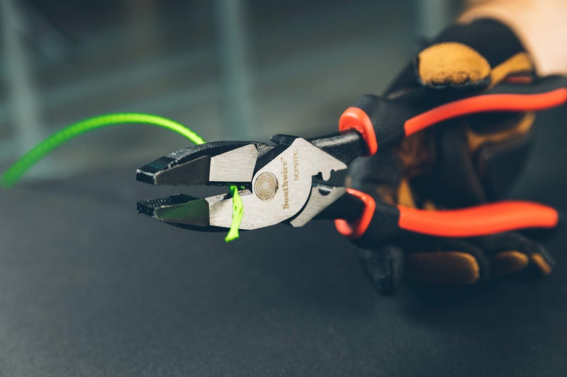 Southwire SCP9TPC High-Leverage Side Cutting Pliers with Fish Tape Puller; Crimper; and Comfort Grip Handles; 9-Inch - Image 3